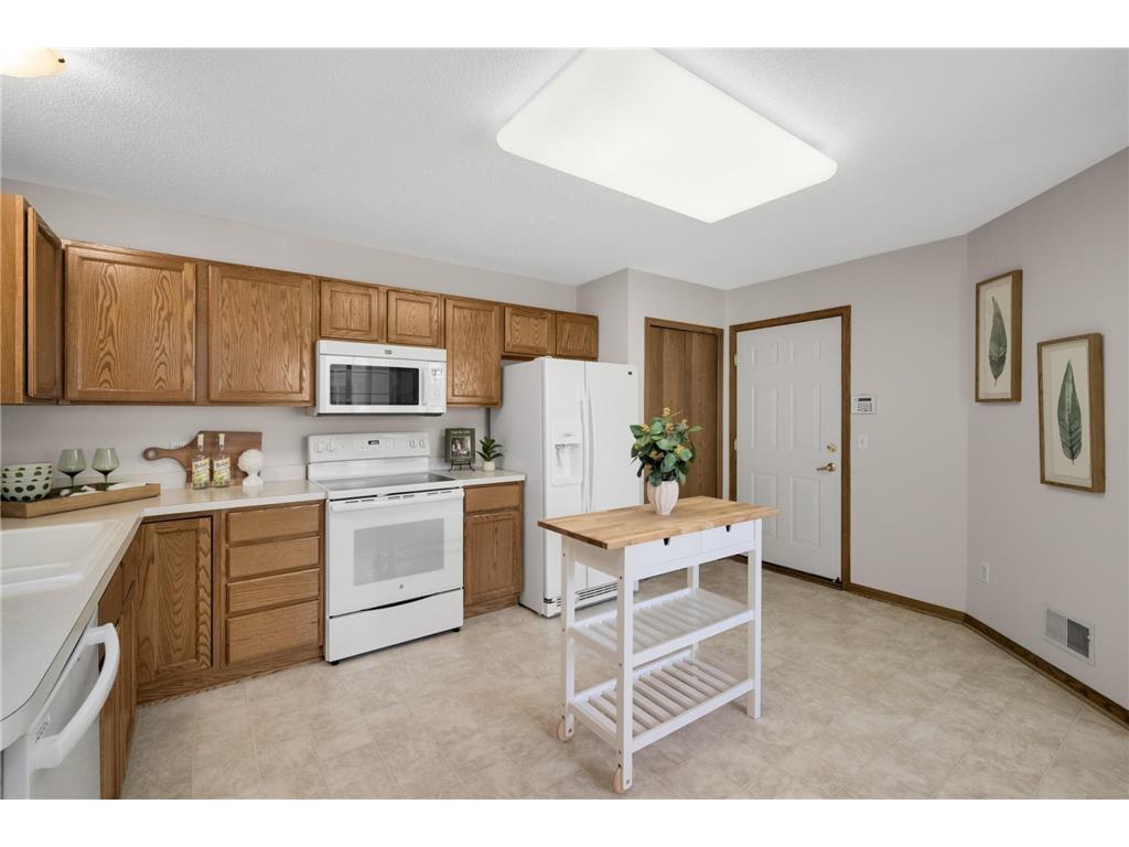 14526 Eureka Court Apple Valley MN 55124 7064561 image10