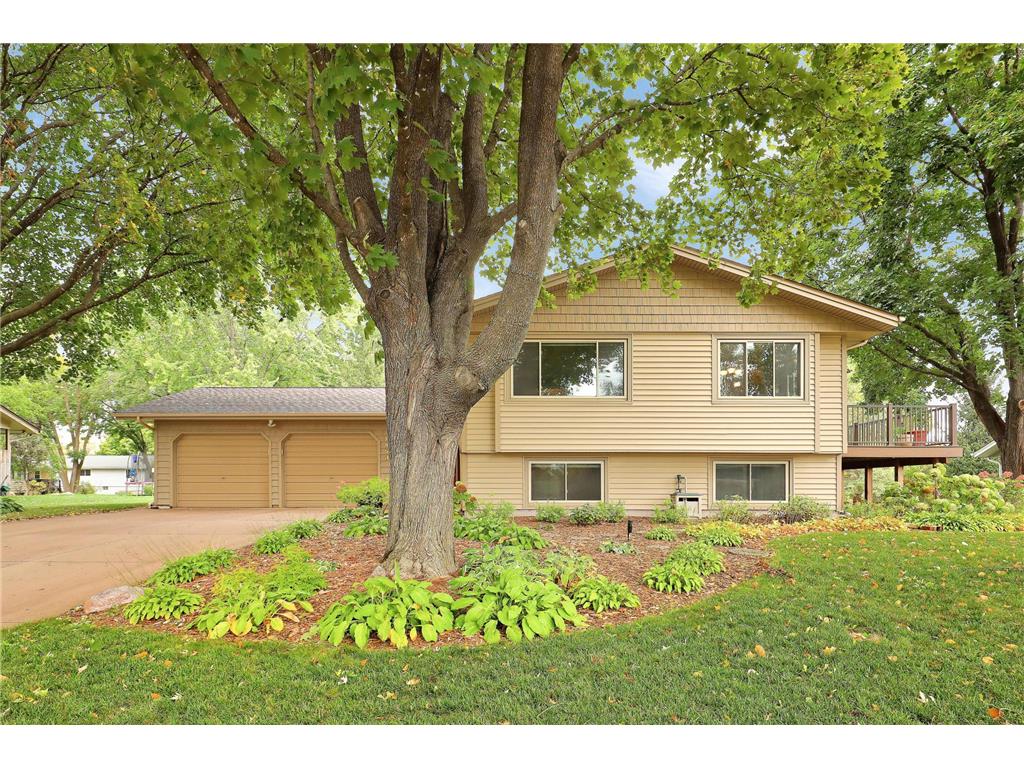 1453 Crest Drive Chaska MN 55318 6439181 image1