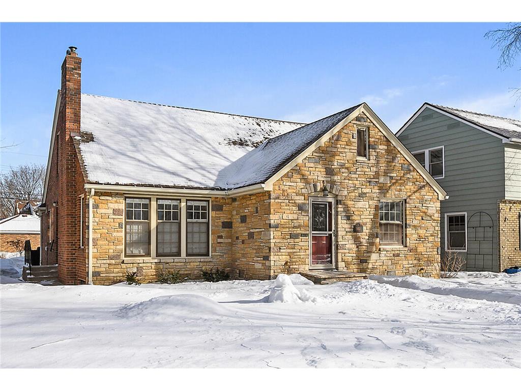 1453 Iowa Avenue W, Falcon Heights, MN 55108 MLS 6336056 Edina Realty