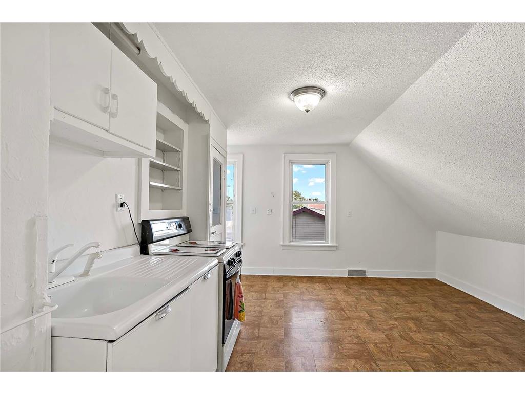 1454 Albemarle Street Saint Paul MN 55117 6779736 image34