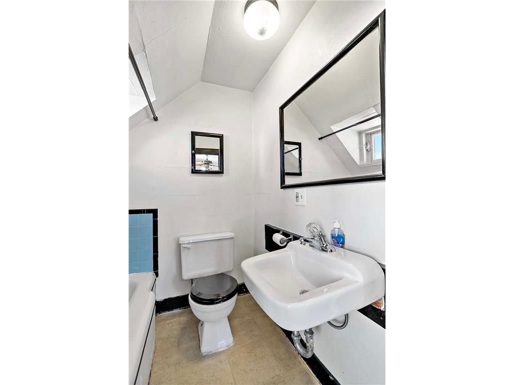 1454 Albemarle Street Saint Paul MN 55117 6779736 image40