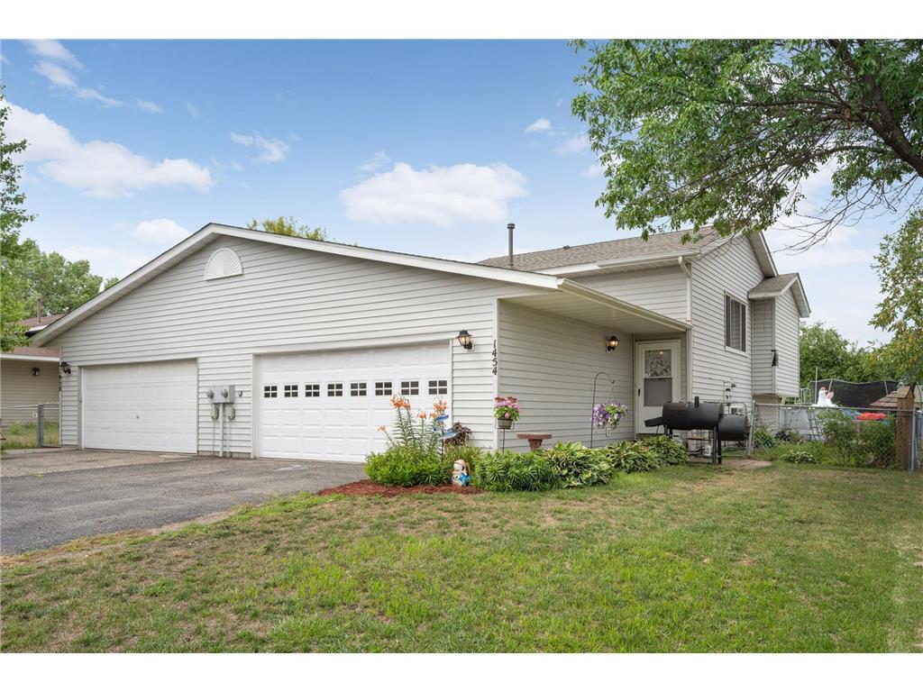 1454 Applegate Lane, Shakopee, MN 55379 MLS 6203096 Edina Realty