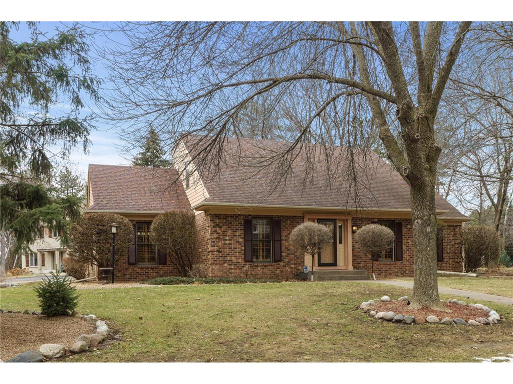 1454 Shannon Drive, Woodbury, MN, 55125 MLS 6168488 Edina Realty