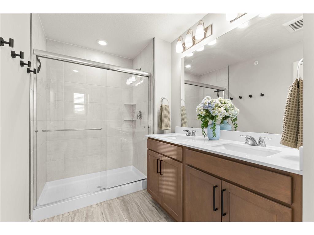 14540 Twin Lakes Circle Burnsville MN 55306 7016599 image35