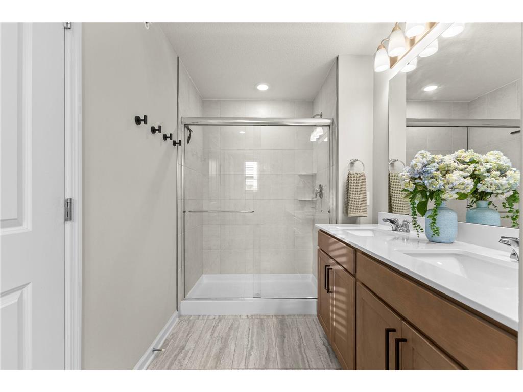 14540 Twin Lakes Circle Burnsville MN 55306 7016599 image36