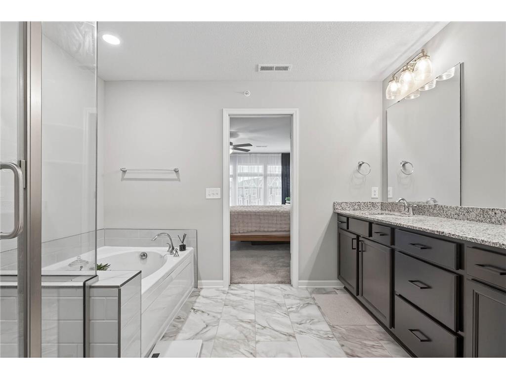 14544 Twin Lakes Circle Burnsville MN 55306 6802387 image23