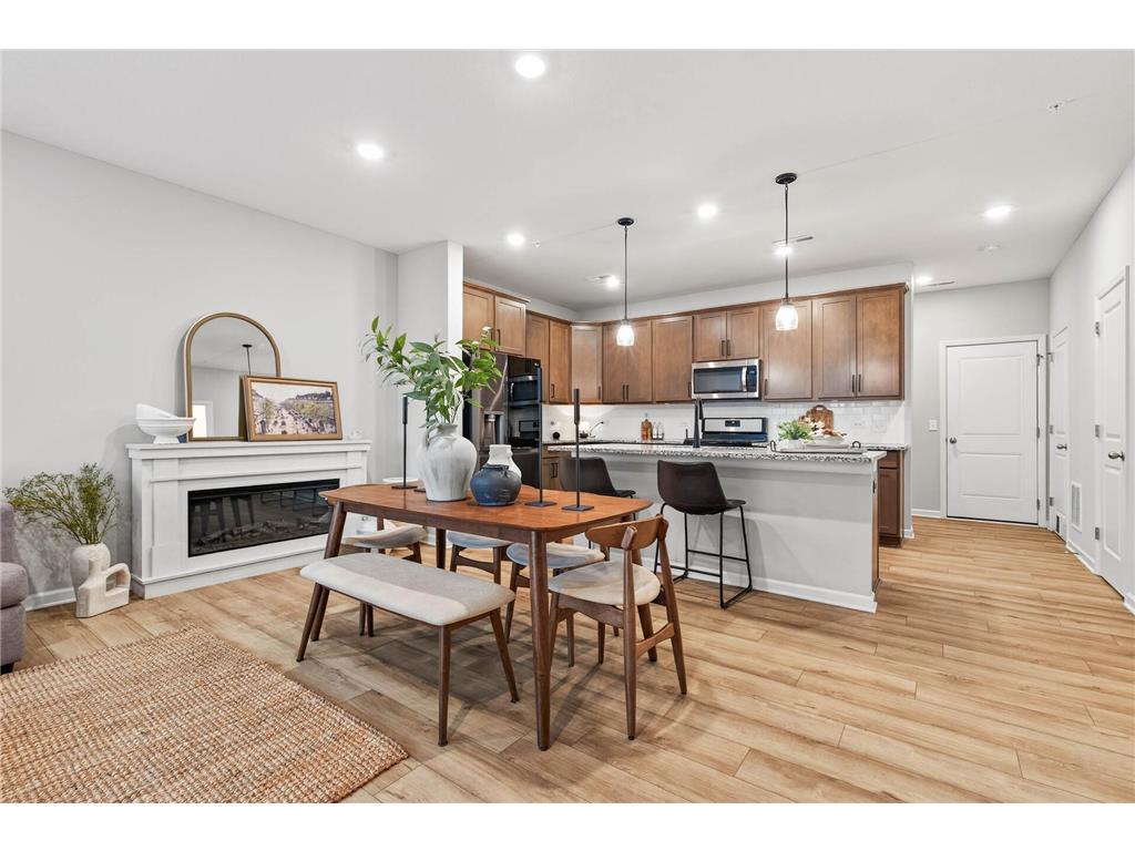 14544 Twin Lakes Circle Burnsville MN 55306 6802387 image3