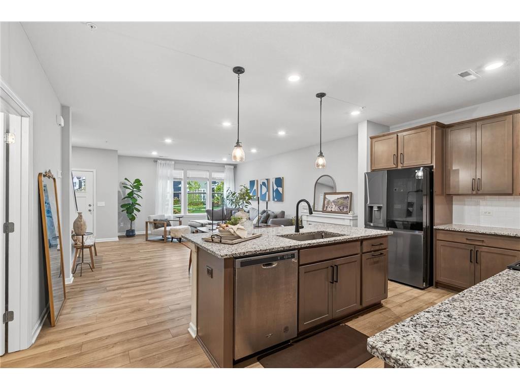 14544 Twin Lakes Circle Burnsville MN 55306 7052381 image10