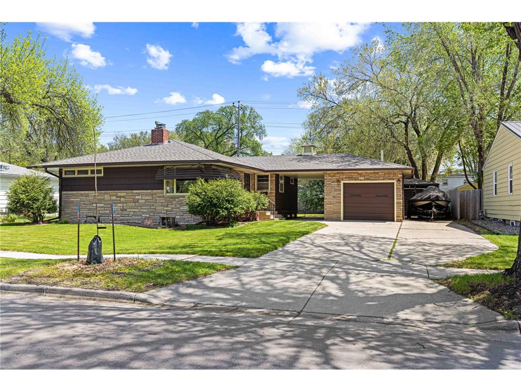 1455 12th Street N Fargo ND 58102 7078668 image1