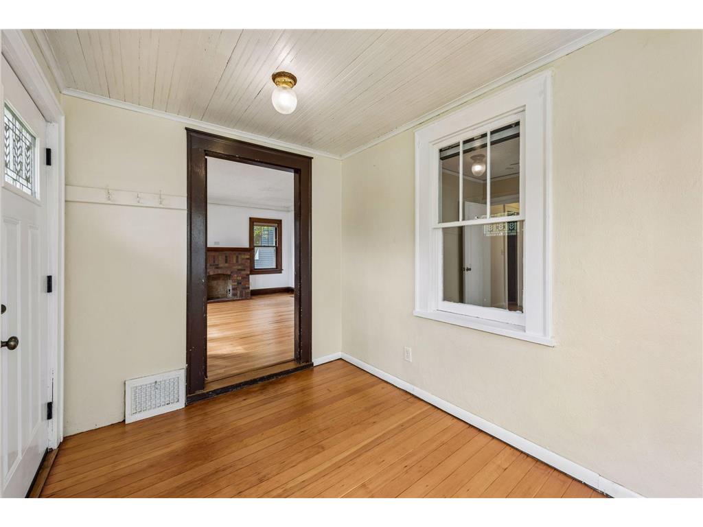 1457 Edgerton Street Saint Paul MN 55130 7071074 image15
