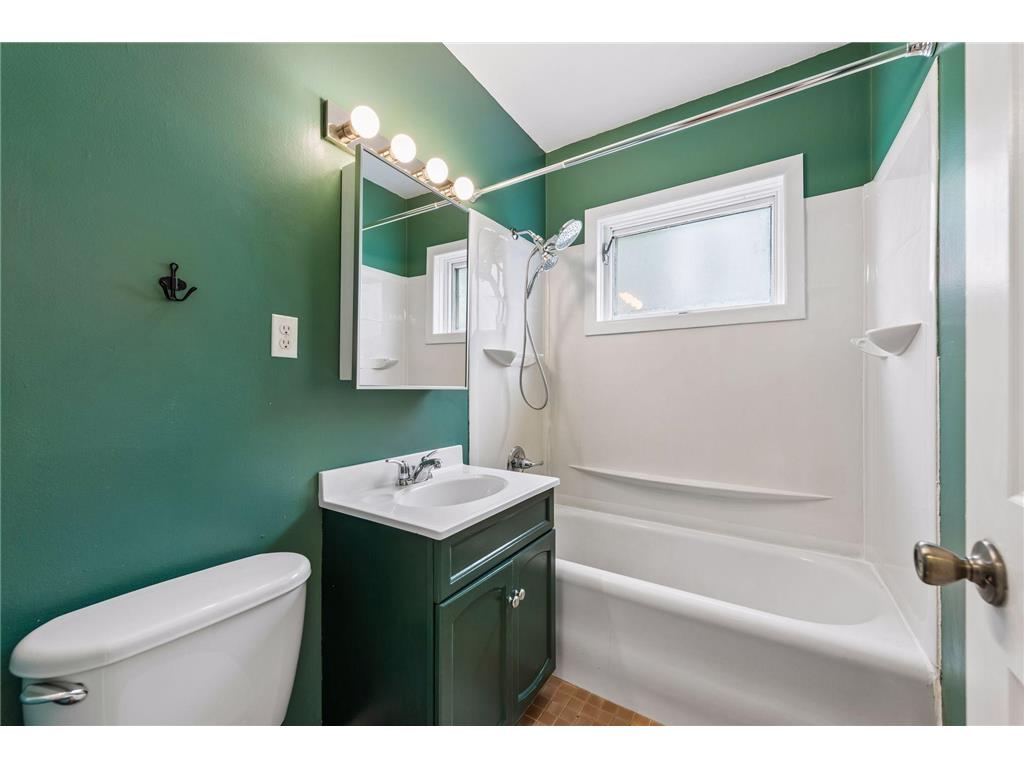 1457 Edgerton Street Saint Paul MN 55130 7071074 image23