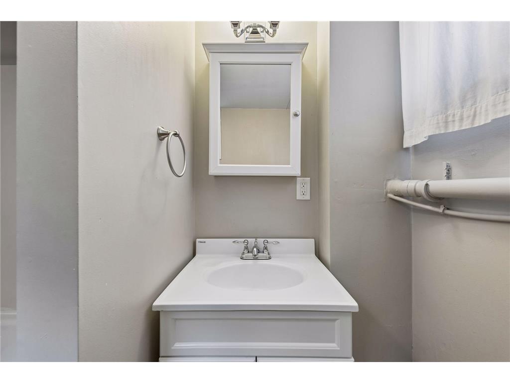 1457 Edgerton Street Saint Paul MN 55130 7071074 image35