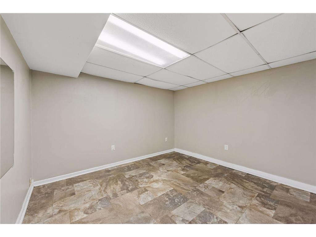 1457 Edgerton Street Saint Paul MN 55130 7071074 image36