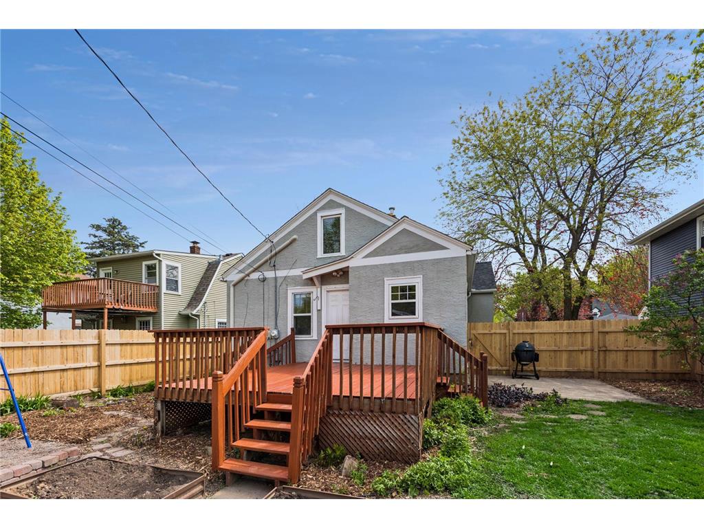 1457 Edgerton Street Saint Paul MN 55130 7071074 image40