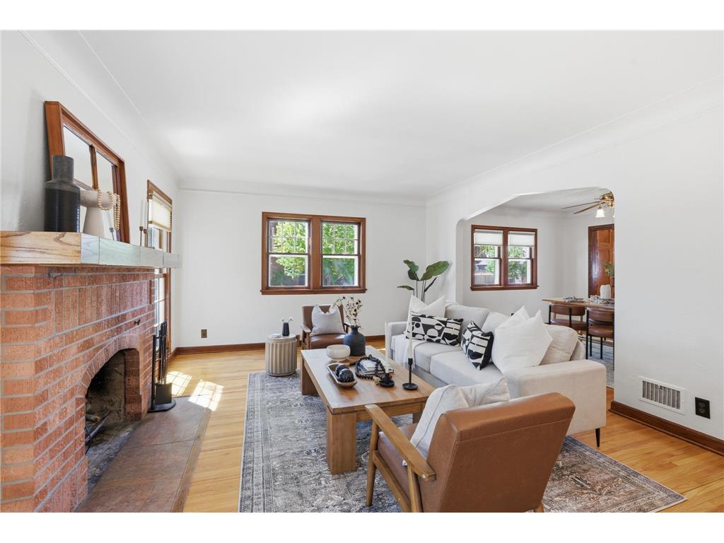 1457 Hoyt Avenue W Falcon Heights MN 55108 7071184 image3