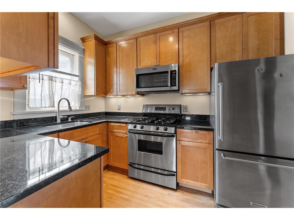 1458 W 33rd Street Minneapolis MN 55408 6741035 image18