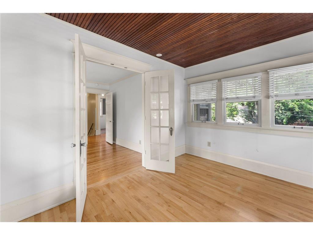 1458 W 33rd Street Minneapolis MN 55408 6741035 image28