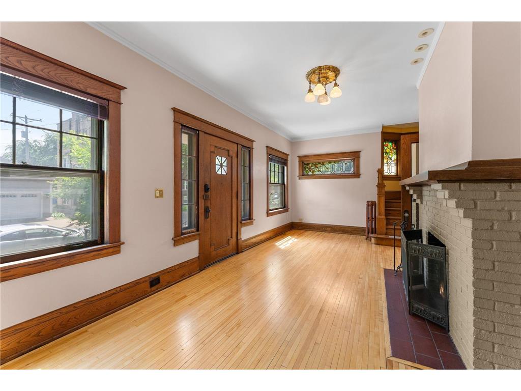 1458 W 33rd Street Minneapolis MN 55408 6741035 image3