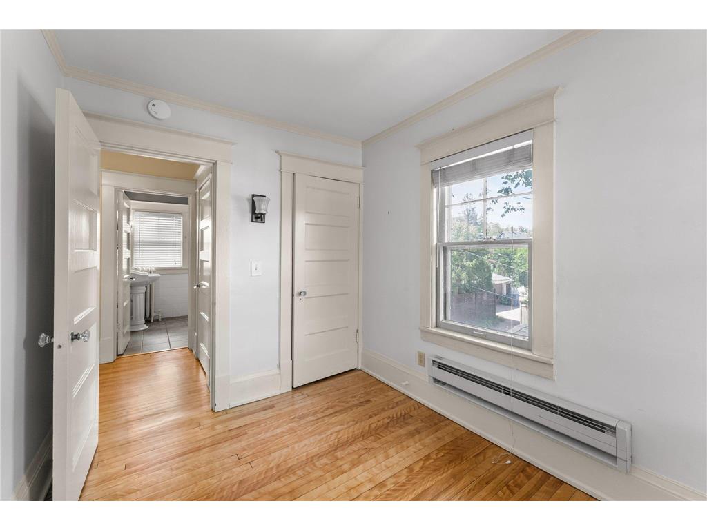 1458 W 33rd Street Minneapolis MN 55408 6741035 image32