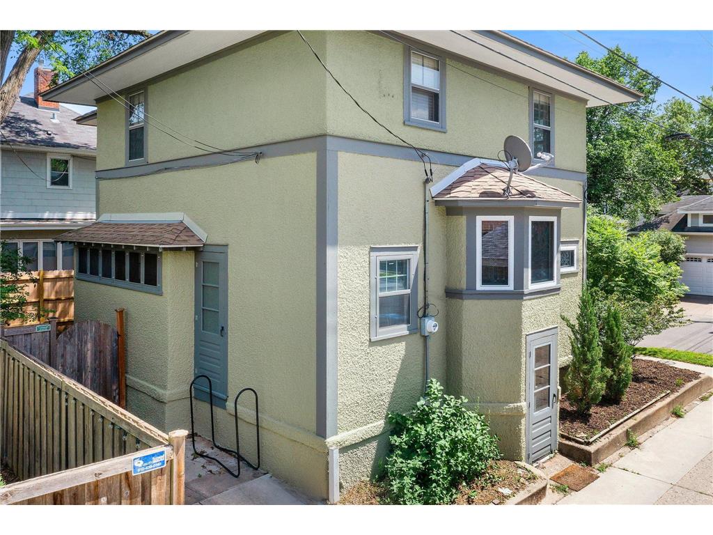 1458 W 33rd Street Minneapolis MN 55408 6741035 image43