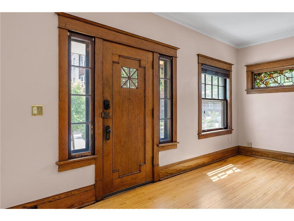 1458 W 33rd Street Minneapolis MN 55408 6741035 image7