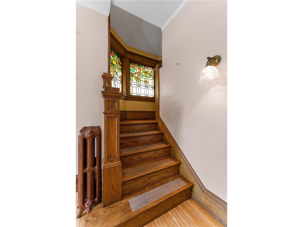 1458 W 33rd Street Minneapolis MN 55408 6741035 image8