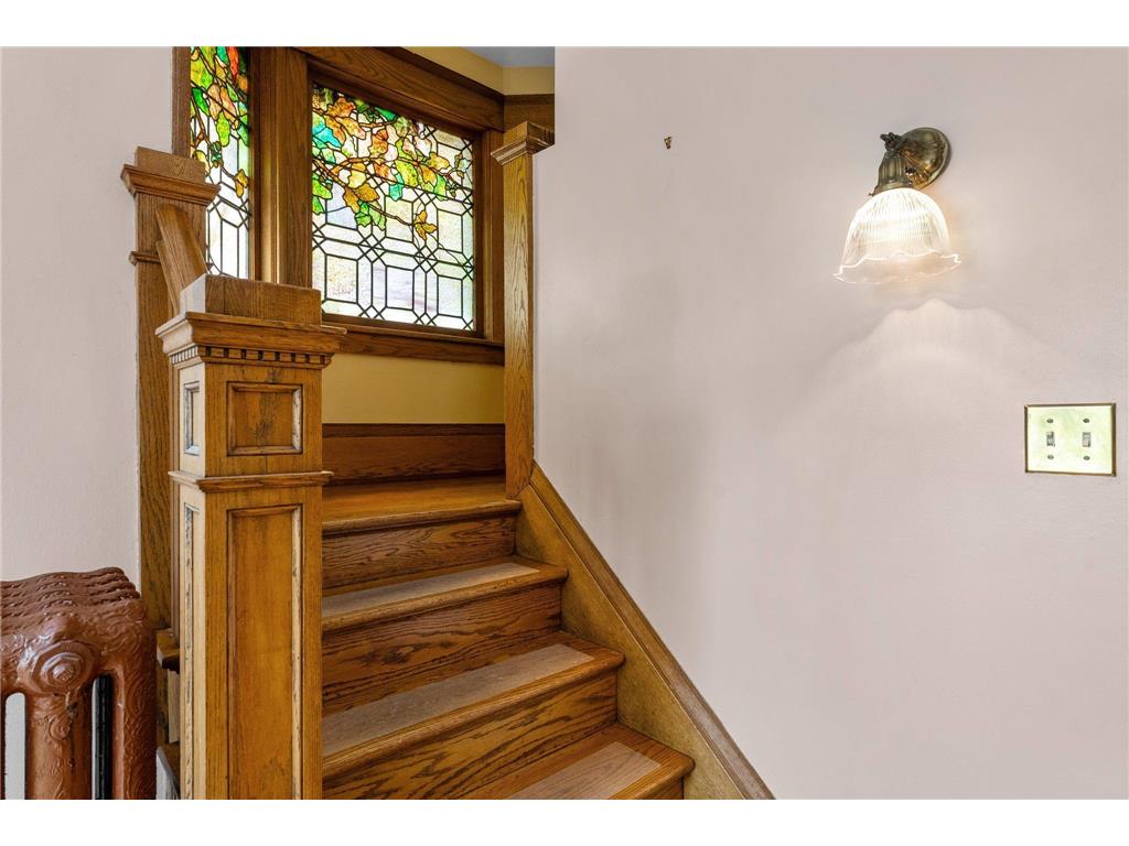 1458 W 33rd Street Minneapolis MN 55408 6741035 image9