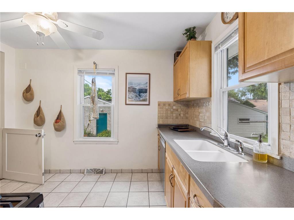 1459 Pascal Street N Saint Paul MN 55108 7104068 image22