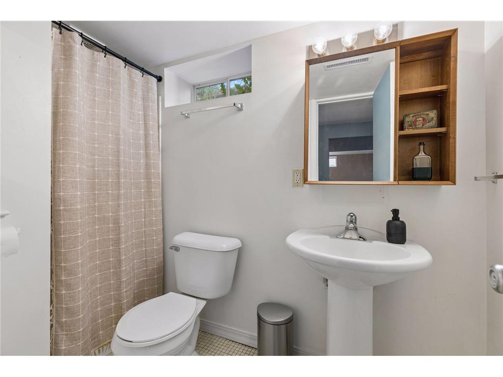 1459 Pascal Street N Saint Paul MN 55108 7104068 image39