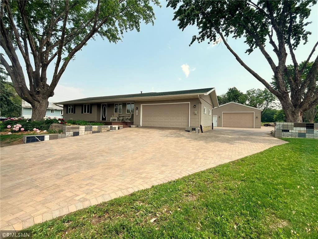 1459 Sharon Parkway Shakopee MN 55379 6736773 image1