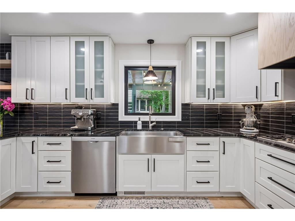 14595 43rd Avenue N Plymouth MN 55446 7090365 image36