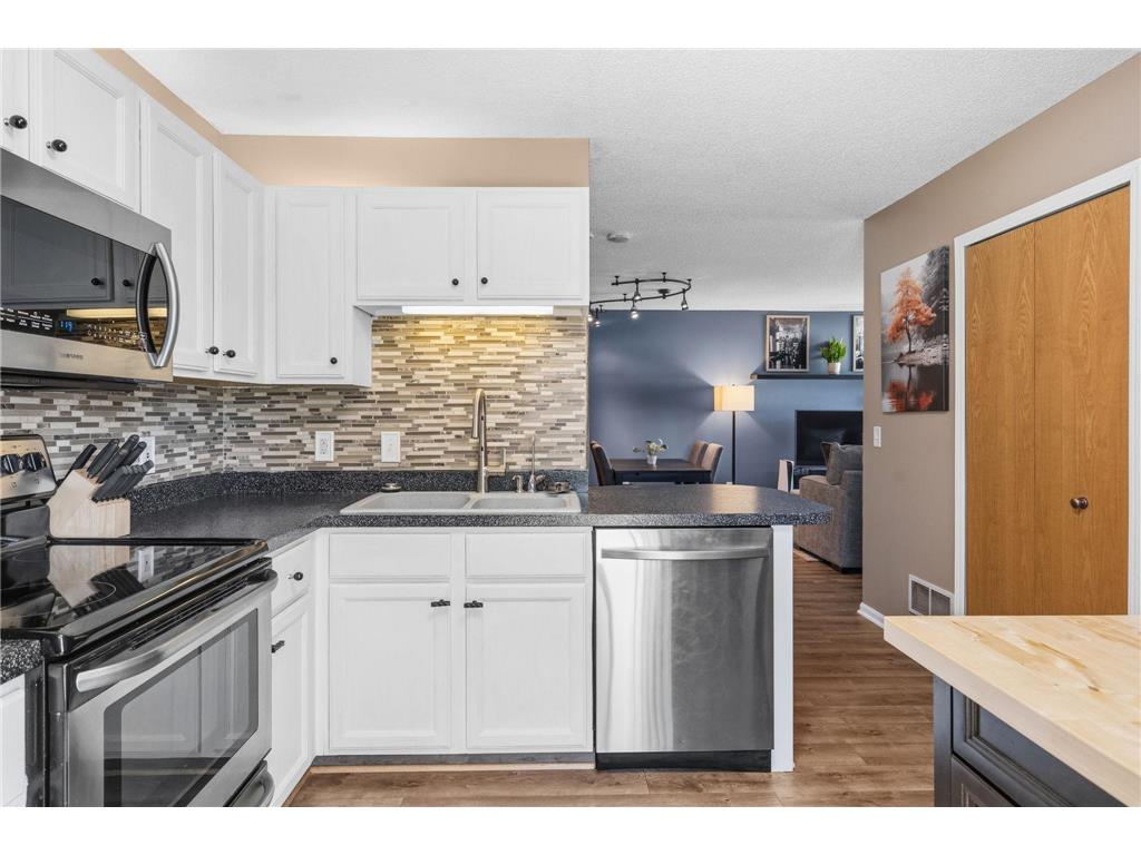 14597 Evergreen Trail #64 Apple Valley MN 55124 7057192 image16