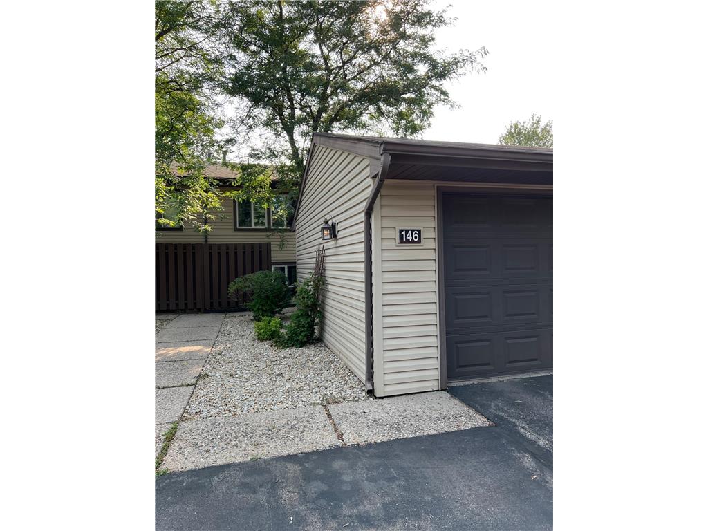 146 River Woods Lane Burnsville MN 55337 6407091 image1