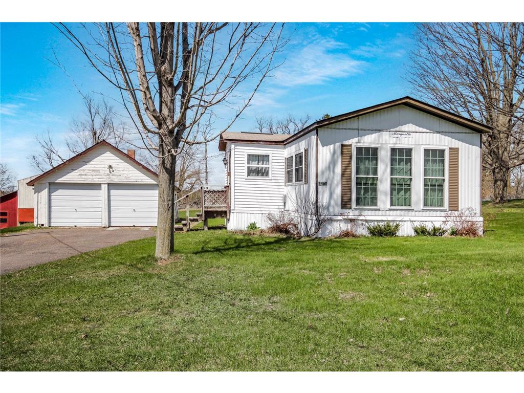 1460 7 1/2 Avenue Hillsdale WI 54733 6364007 image1