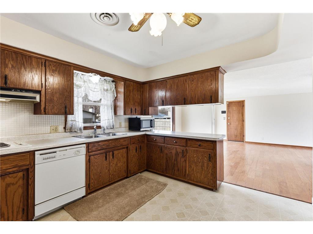 1460 Arlington Avenue E Saint Paul MN 55106 7009943 image11