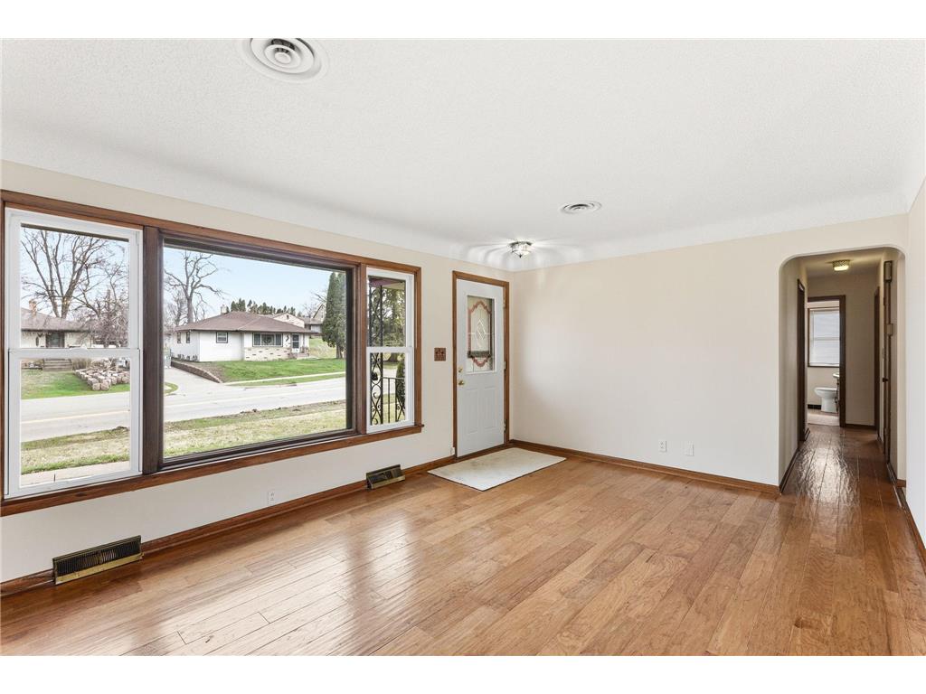 1460 Arlington Avenue E Saint Paul MN 55106 7009943 image4