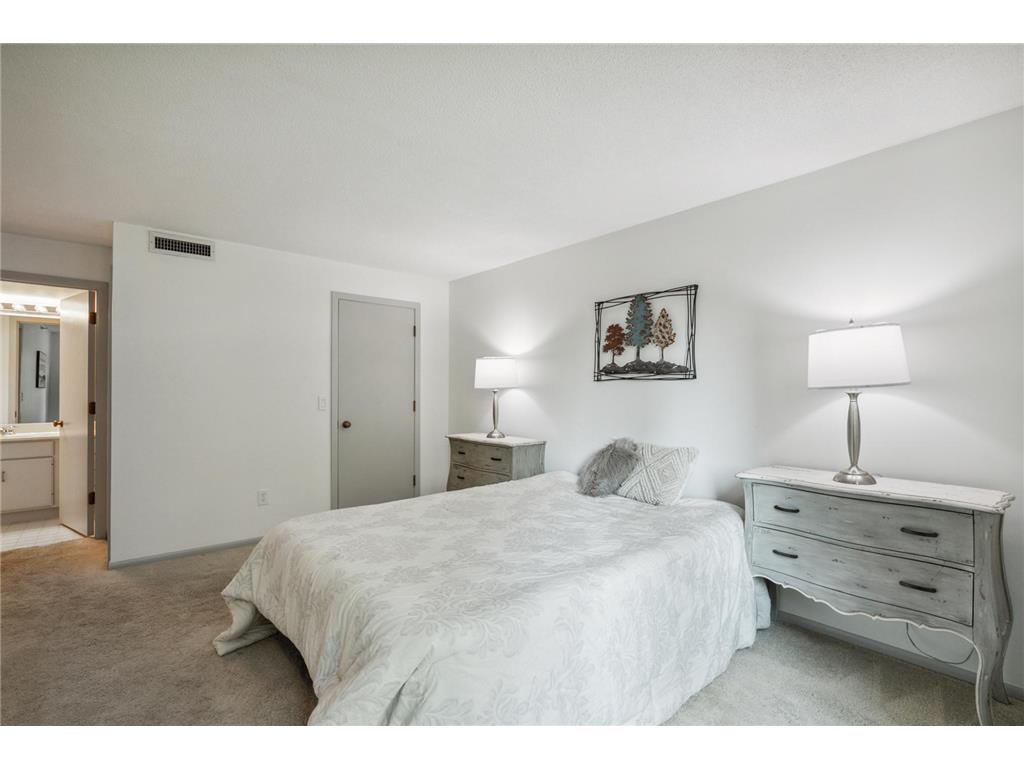 14601 Atrium Way #329 Minnetonka MN 55345 6677650 image13