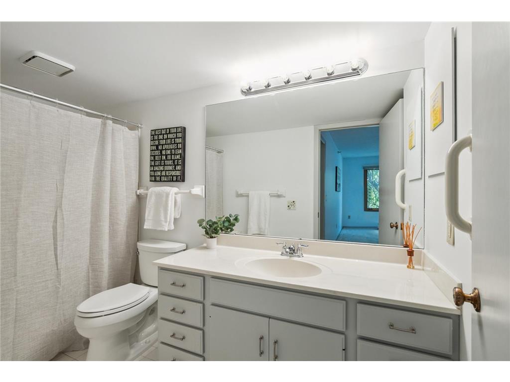 14601 Atrium Way #329 Minnetonka MN 55345 6677650 image17