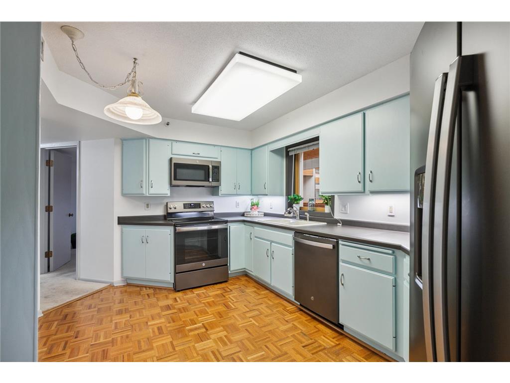 14601 Atrium Way #329 Minnetonka MN 55345 6677650 image24