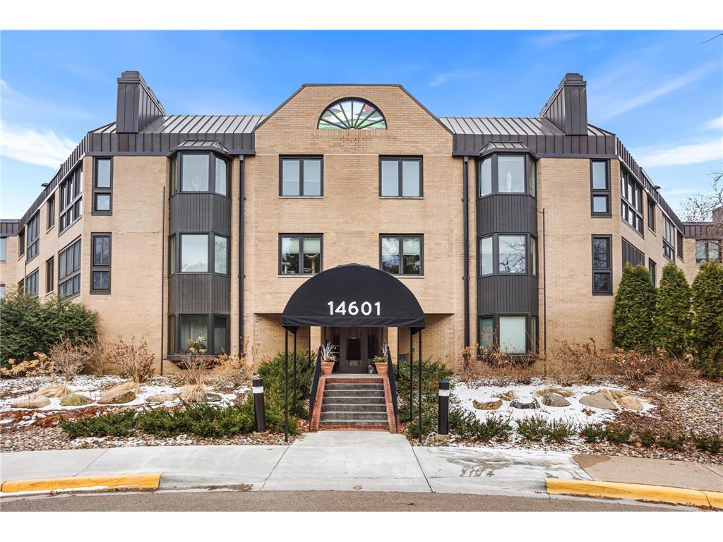 14601 Atrium Way #332 Minnetonka MN 55345 7030749 image1
