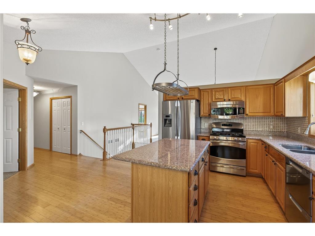 14606 Beverley Lane Savage MN 55378 6812739 image4