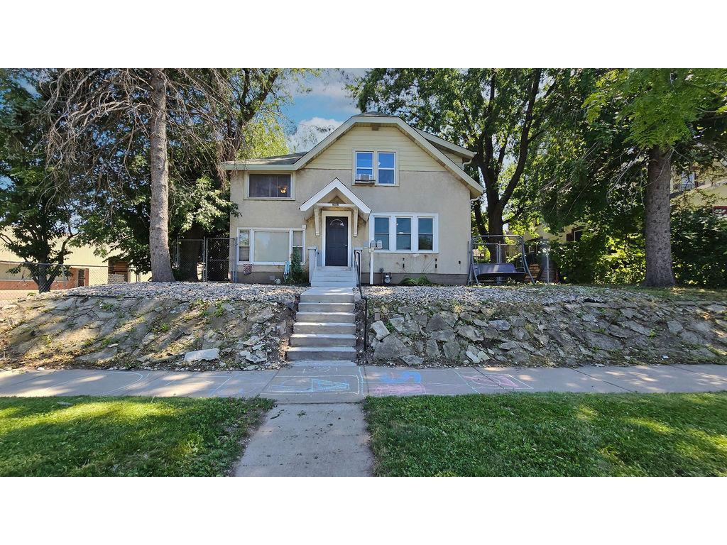 1462 Carroll Avenue Saint Paul MN 55104 7109217 image1