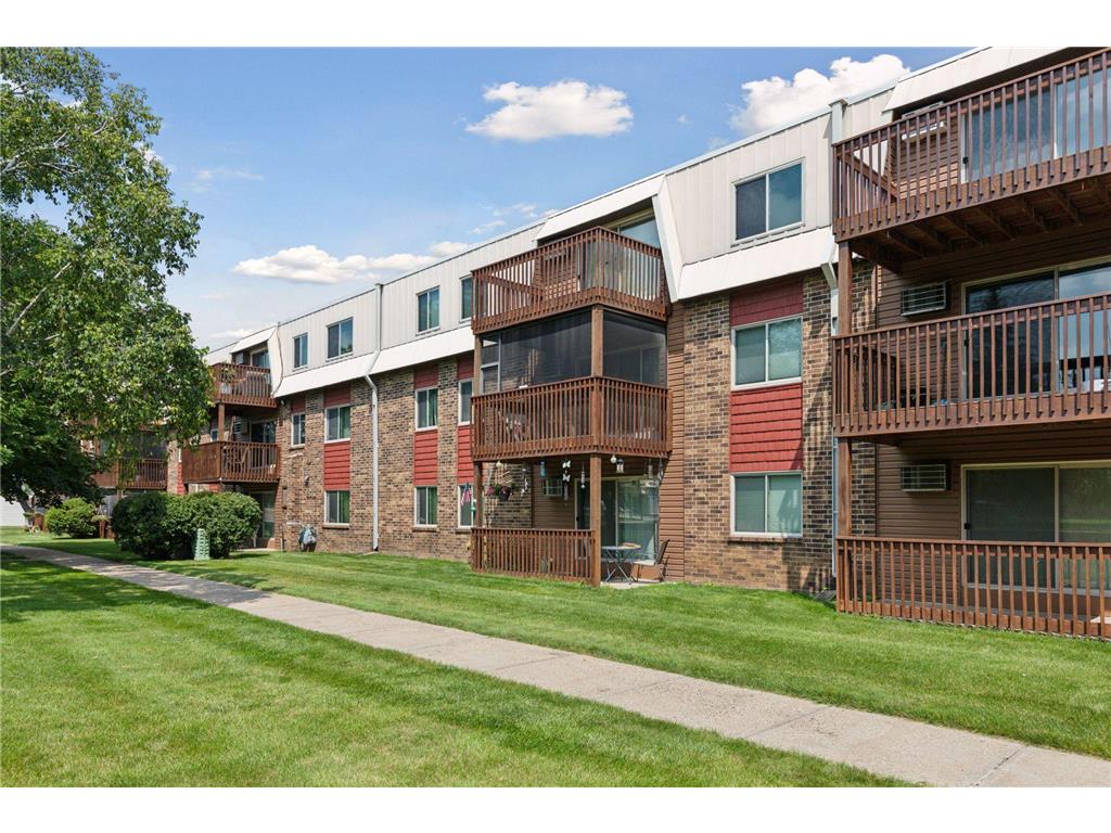 14620 Garrett Avenue #304 Apple Valley MN 55124 7042937 image1