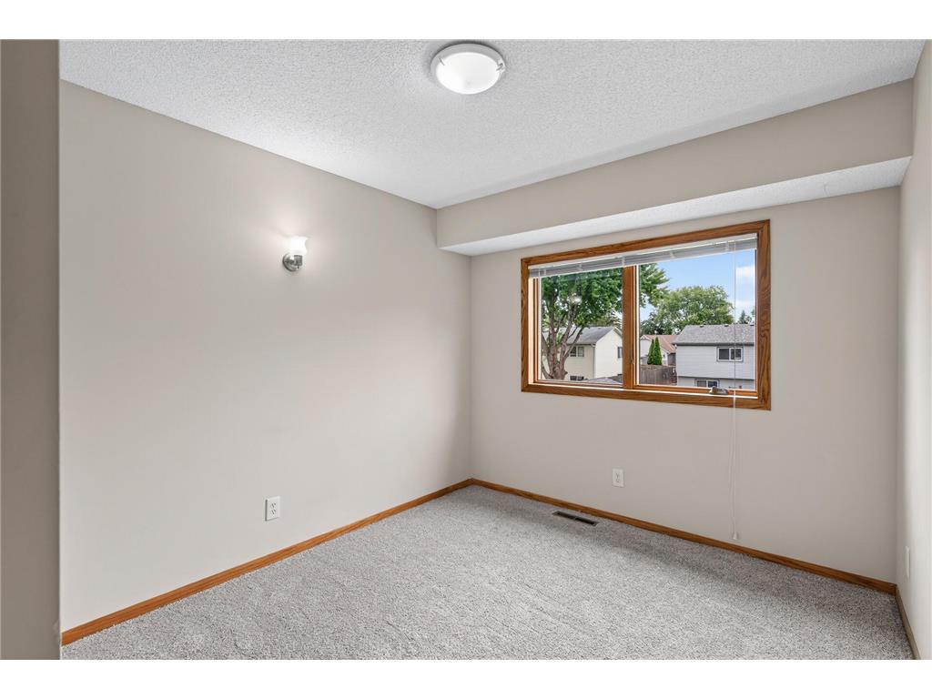 14620 Hayes Road Apple Valley MN 55124 7095796 image26