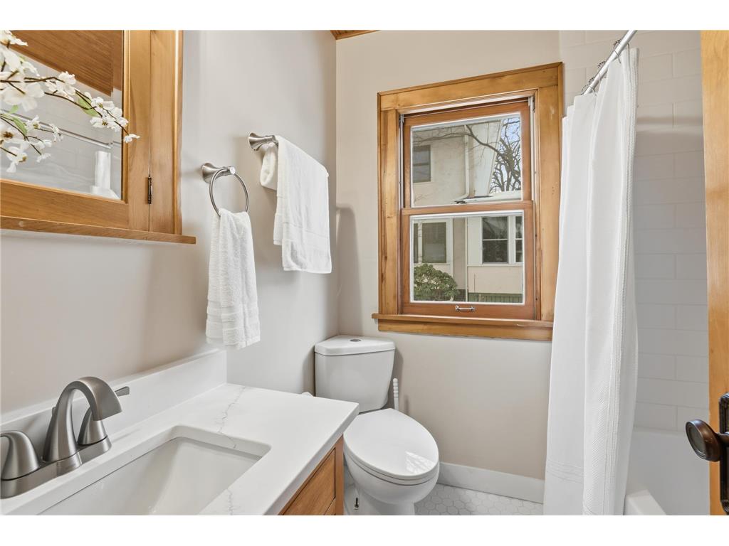 1464 Chelmsford Street Saint Paul MN 55108 7007189 image17