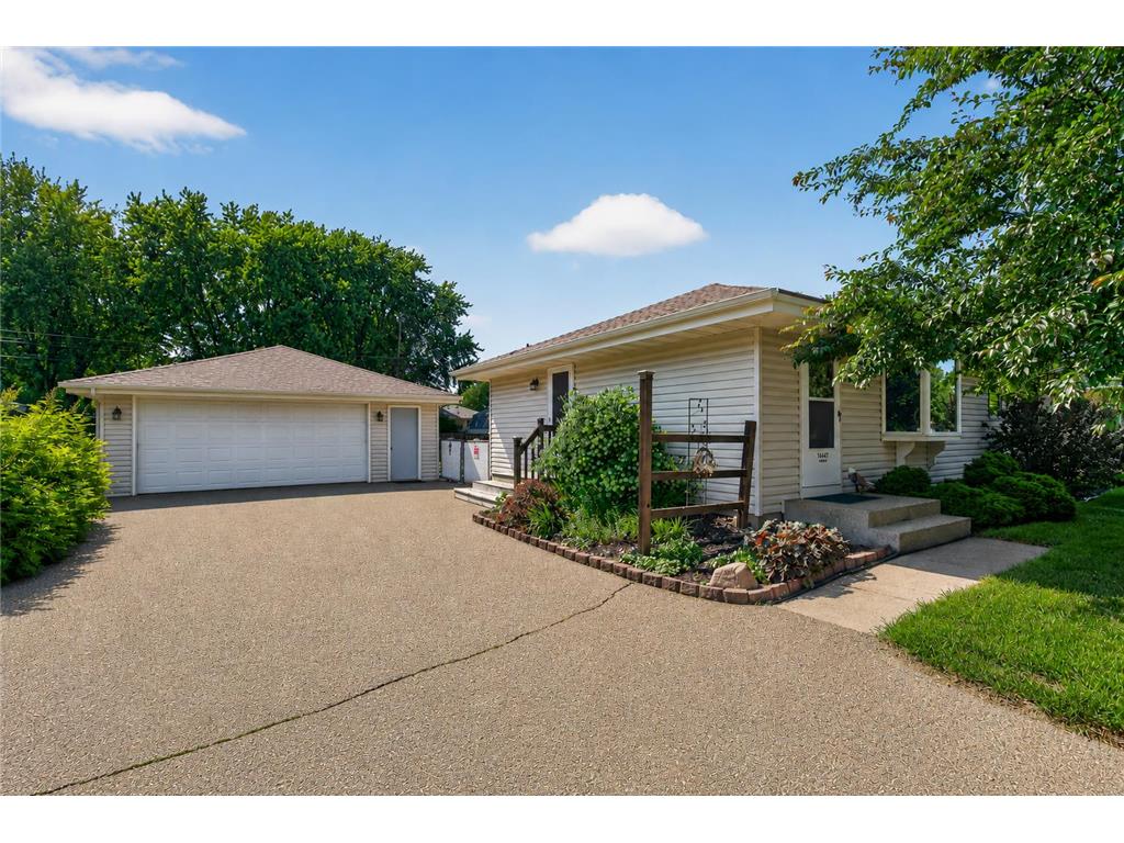 14647 Danbury Avenue W Rosemount MN 55068 7078618 image1