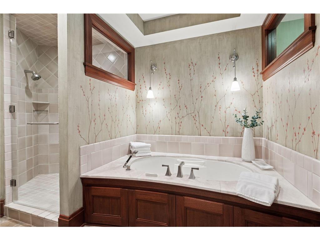 1465 Island Drive Golden Valley MN 55422 - Sweeney Lake 7033983 image39
