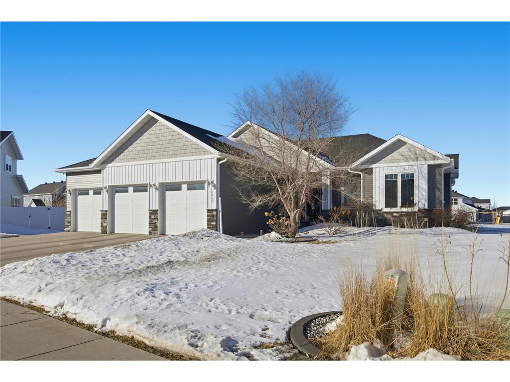 1465 Shawnas Place S Fargo ND 58104 7019782 image2