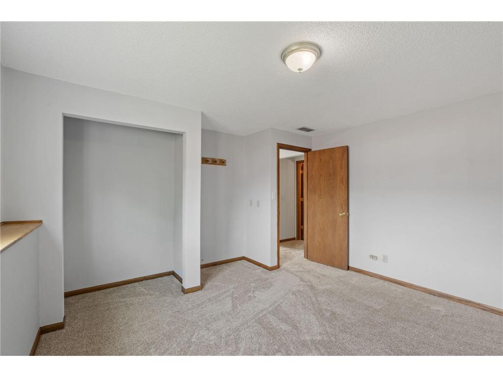 14655 Greenridge Lane Burnsville MN 55306 7056568 image34