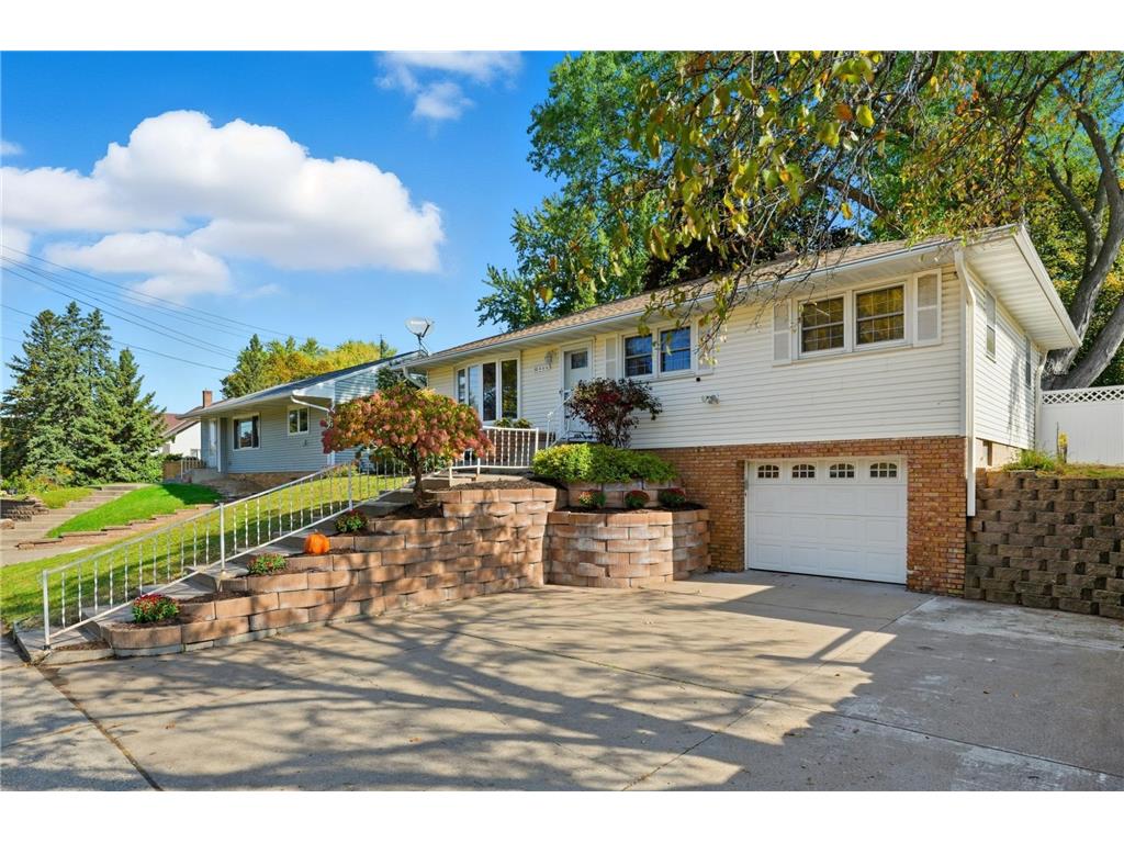 1466 Charlton Street West Saint Paul MN 55118 6806259 image1